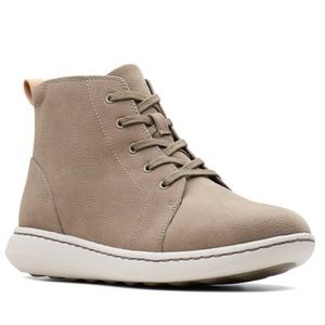 Clarks Sage Step Move Lift Hi-Top Sneaker